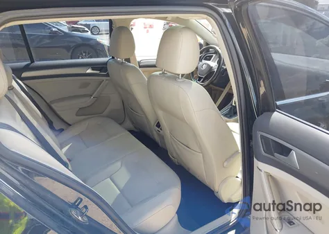 2016 Volkswagen Golf Sportwagen Tsi Limited Edition z USA, uszkodzony, nr VIN 3VWC17AU7GM519412